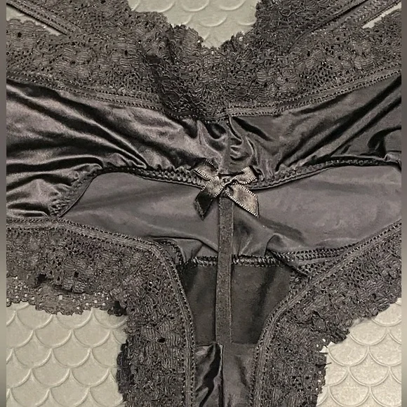 PINK Victoria's Secret Multicolor Lace and Star Panties Set - Picture 12 of 12